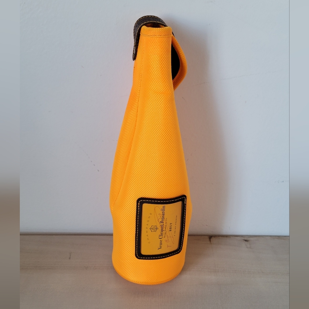 Veuve Clicquot Travel Champagne Carry Case Insulated Zipper Cooler Bag Tote
